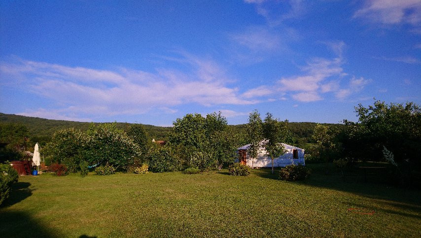 Kuria Vendeghaz主图