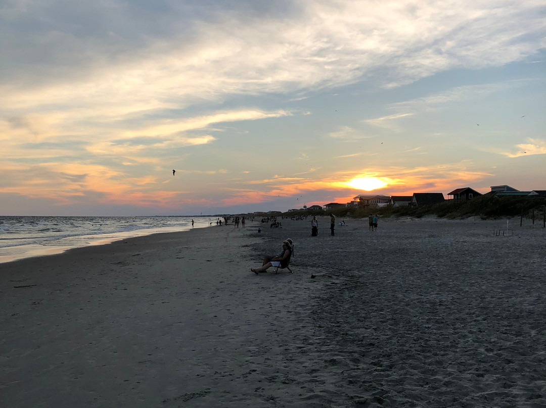Oak Island Beach景点图片