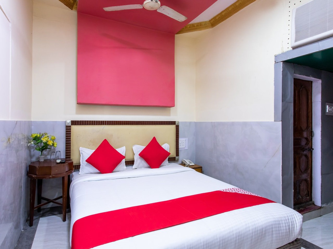 Hotel O Tower Chowk Freeganj主图