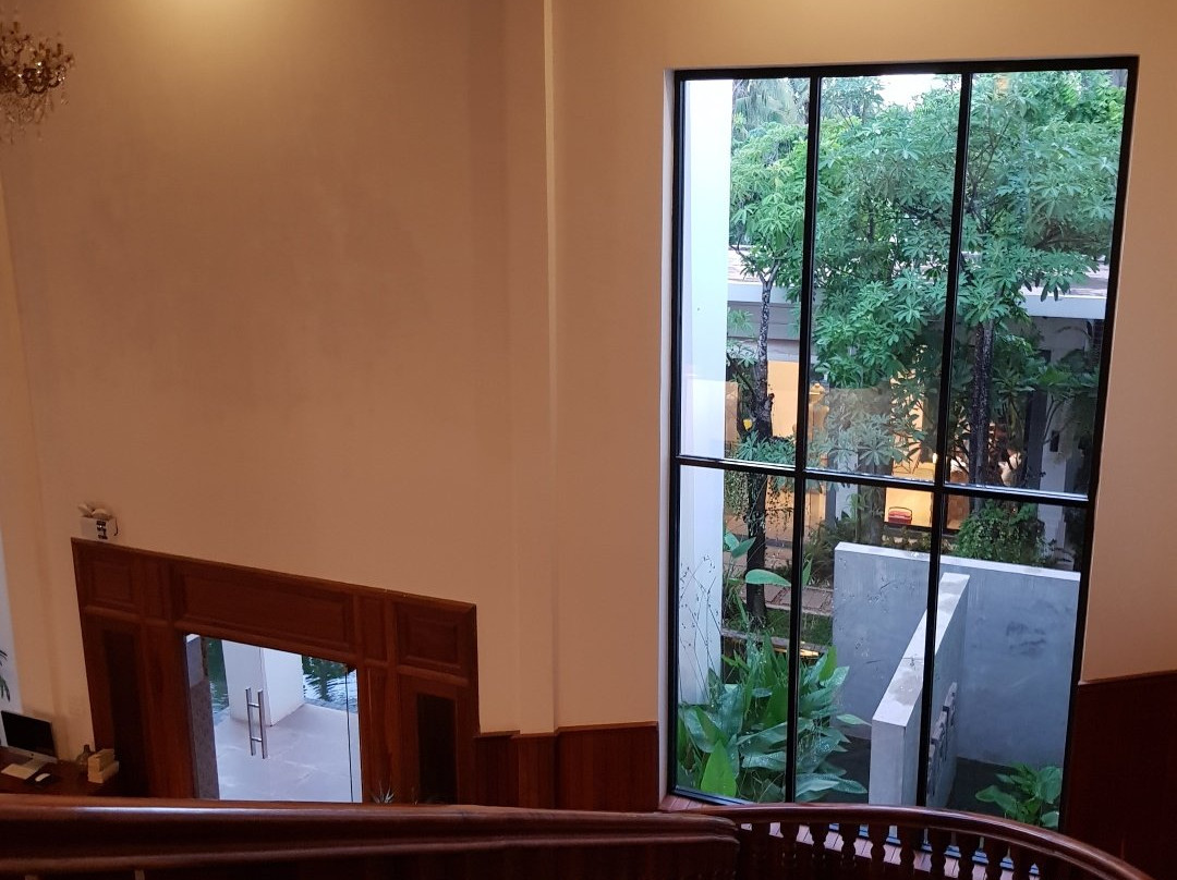 Shintana Saya Residence主图