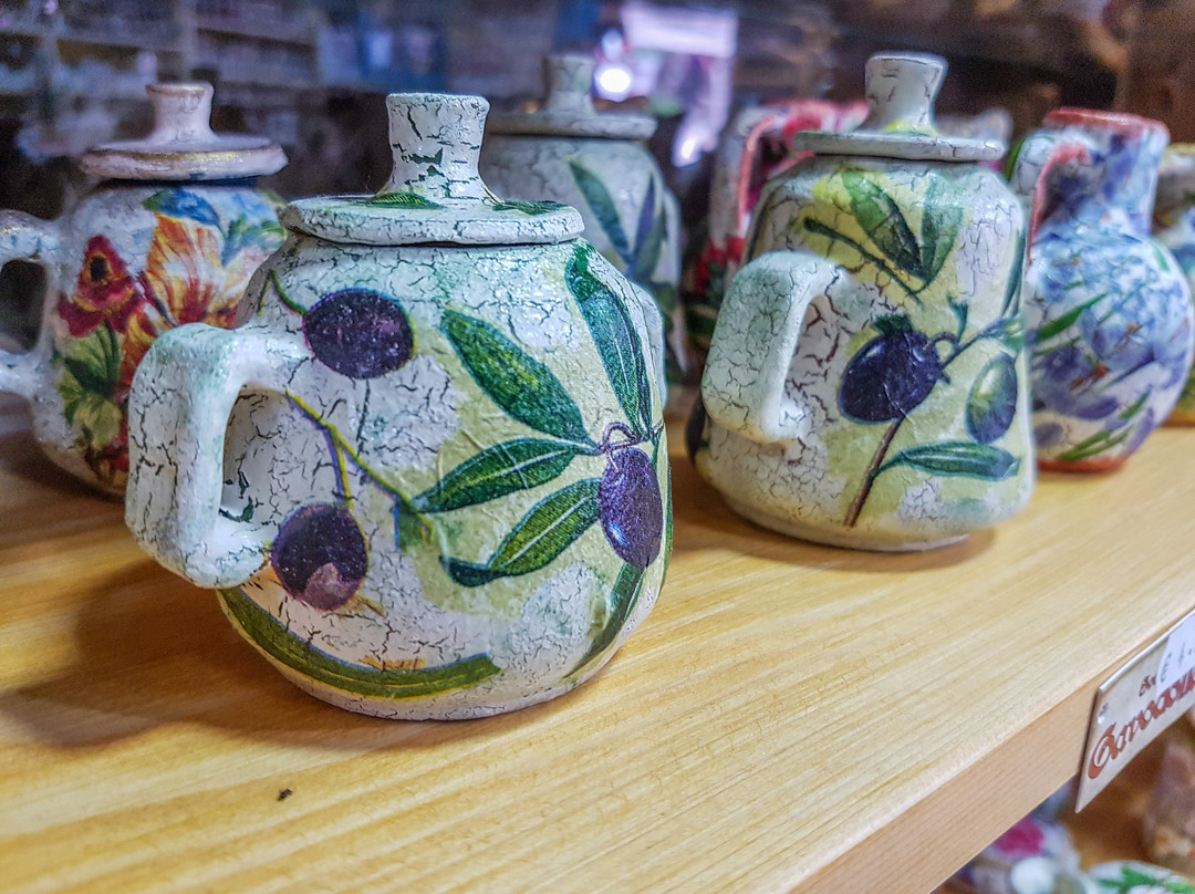 Gavodolla Souvenir Shop-Stari Bar必去景点