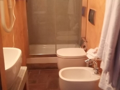 里肯帕内酒店主图