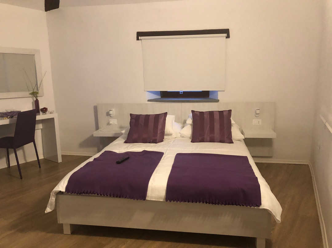 Boutique Hotel Dvor主图