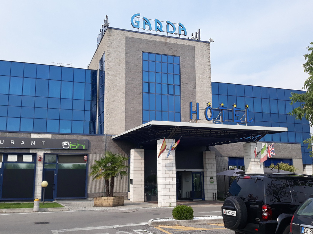 加尔达酒店主图