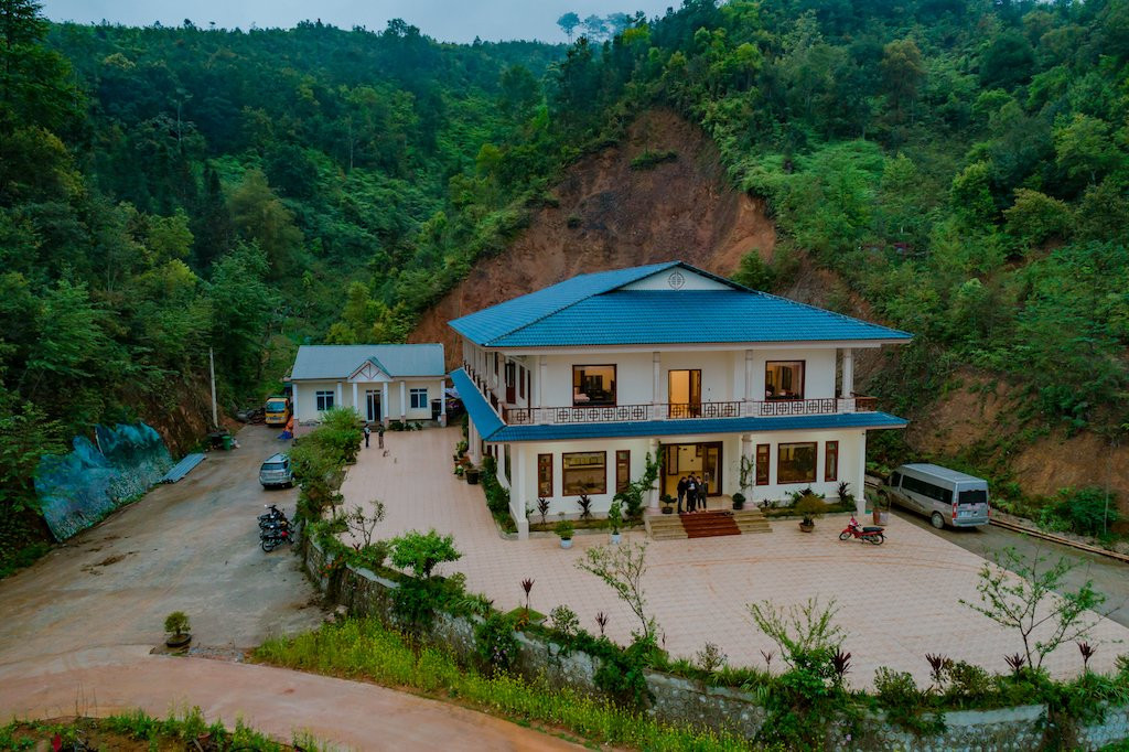 Dong Van Bar Hotel