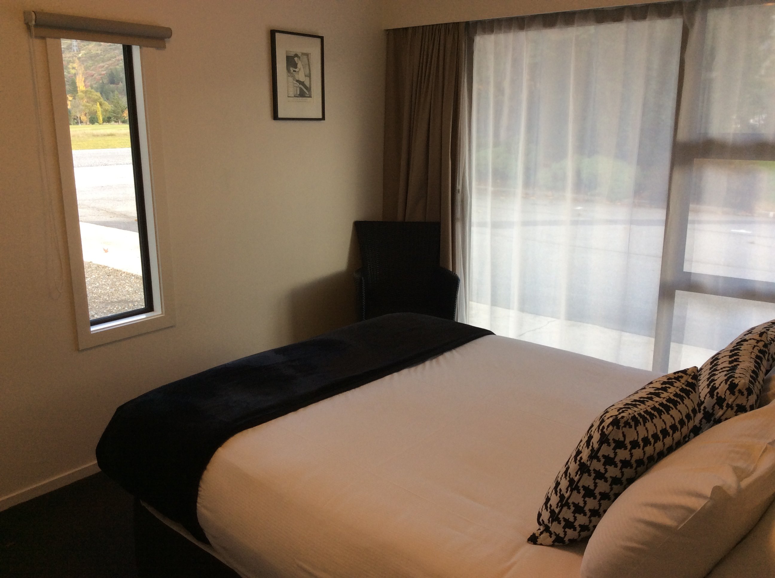 Clyde Apartments-官方