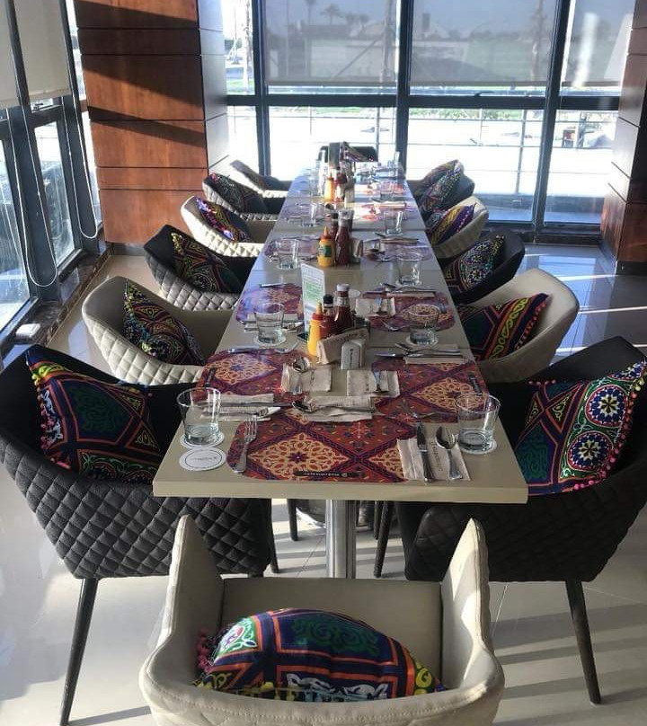 Izbat Jamasah al Gharbiyah餐馆和美食-Cafe supreme