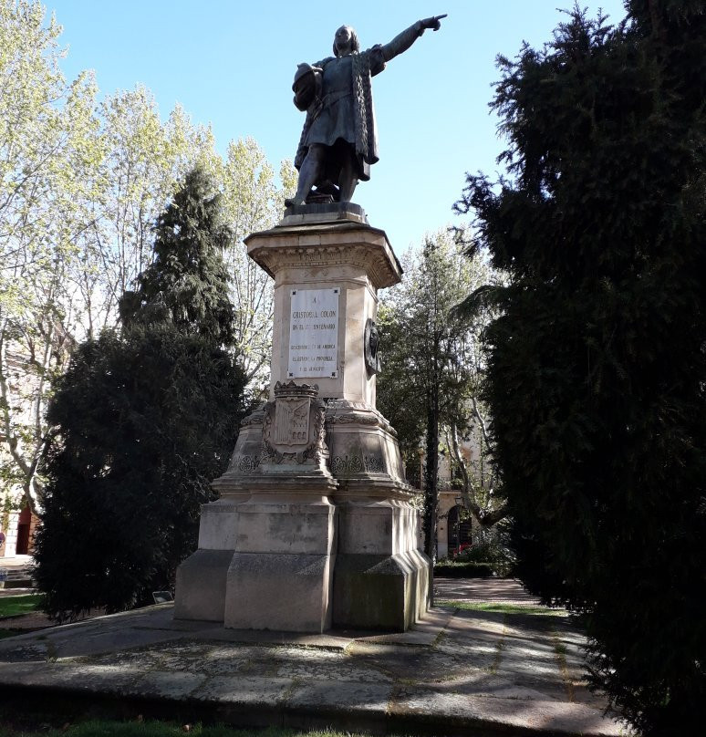 Monumento a Colón-萨拉曼卡必去景点