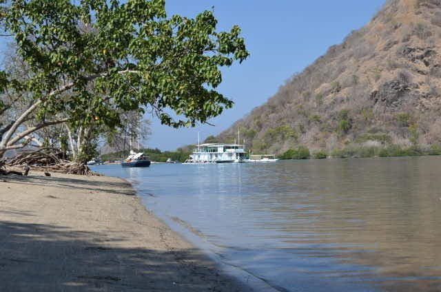 Waecicu Beach-Labuan Bajo必去景点