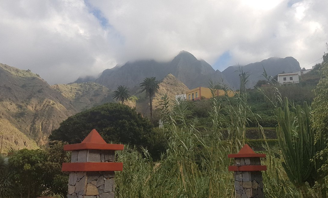 Roques Pedro y Petra景点图片