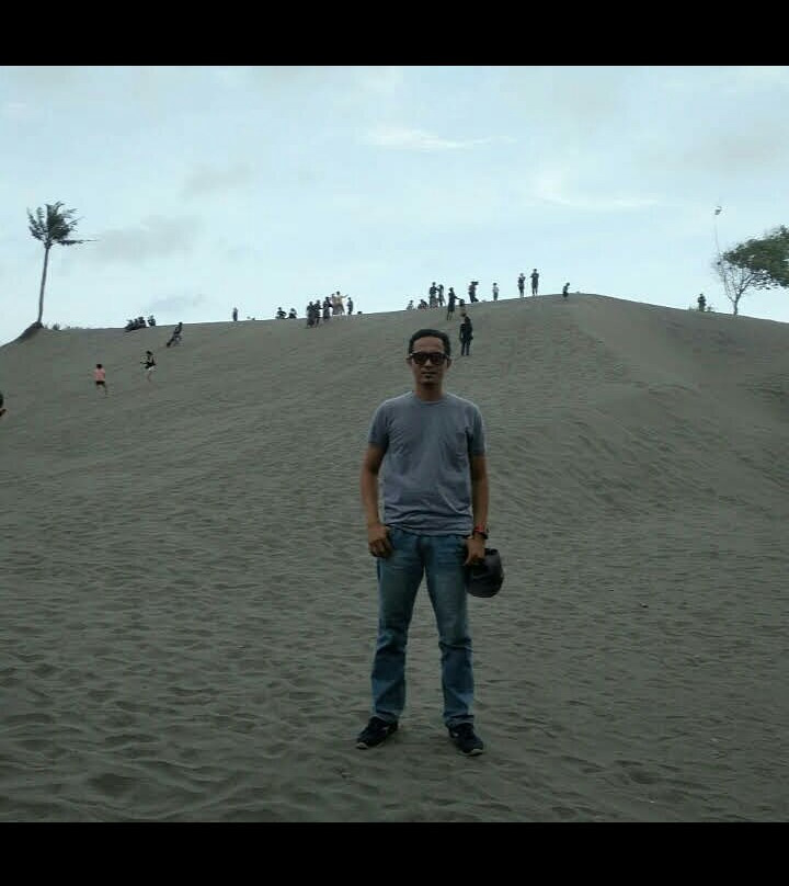 Parangkusumo Sand Dunes景点图片