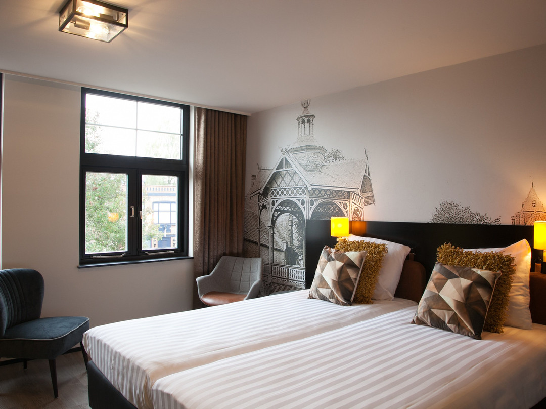 德瓦克酒店主图