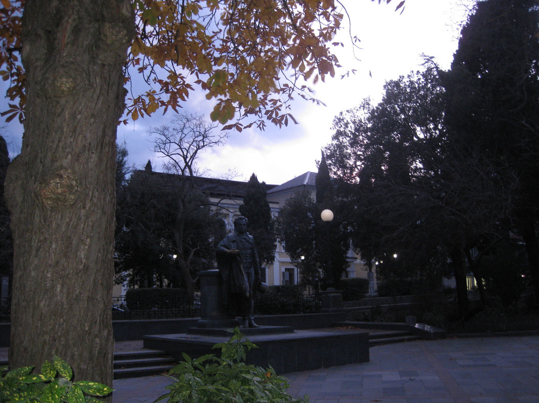 Statue of Pushkin-雅尔达必去景点