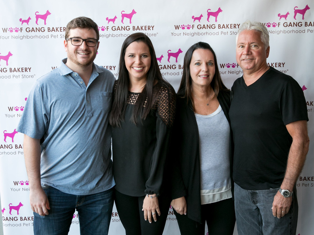 Woof Gang Bakery & Grooming-Longwood必去景点