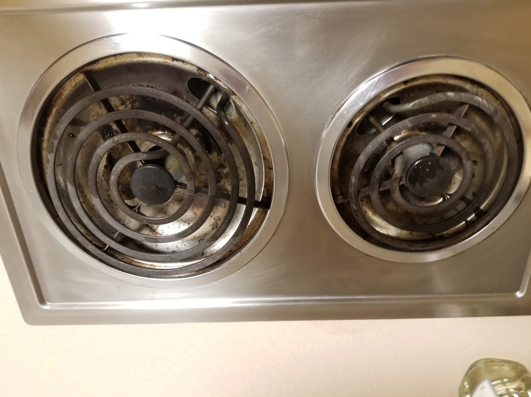 Sisters Inn and Suites主图