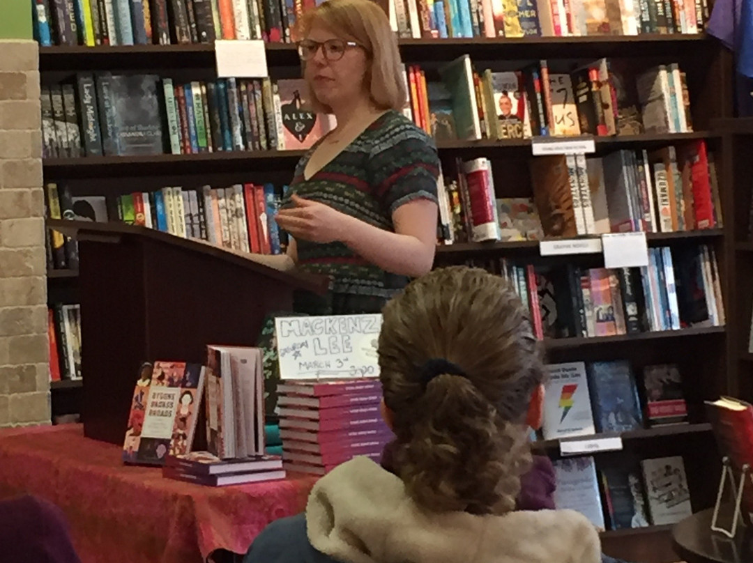 Whitelam Books-Reading必去景点