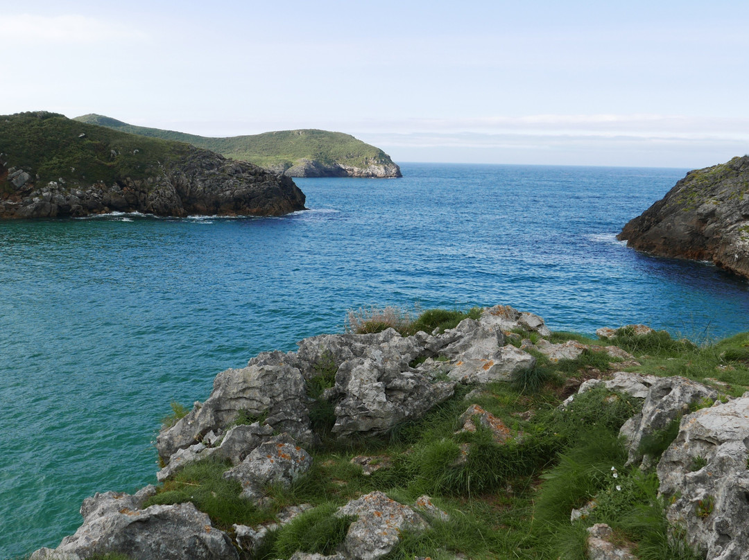 Playa de Poo景点图片