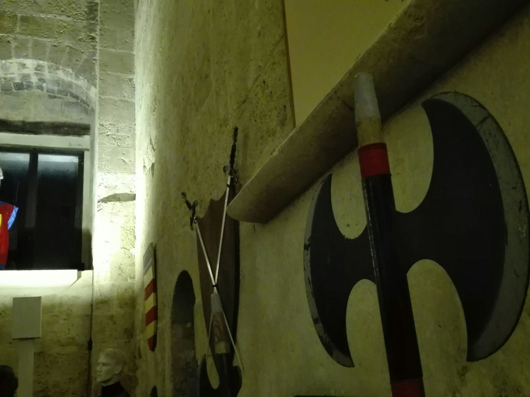 Torre di Federico II-Leverano必去景点