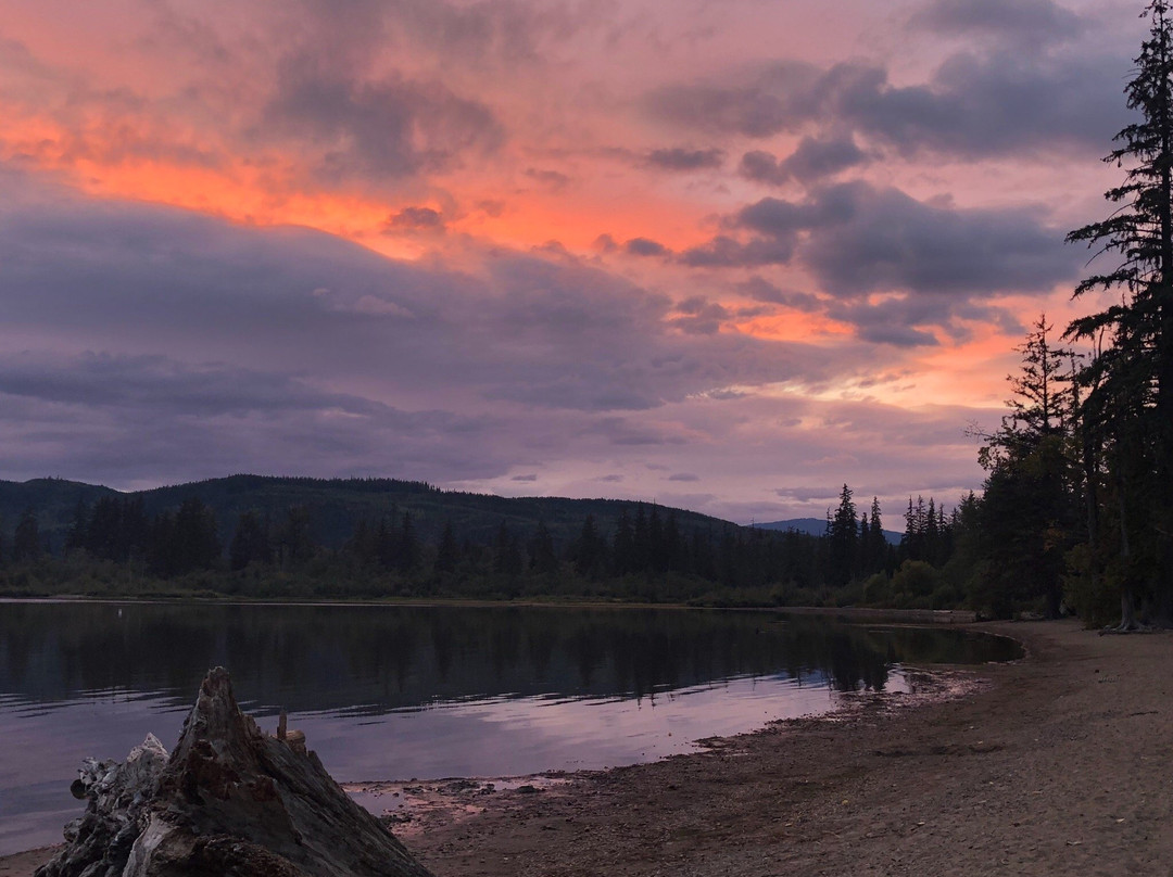 Lakelse Lake Provincial Park景点图片