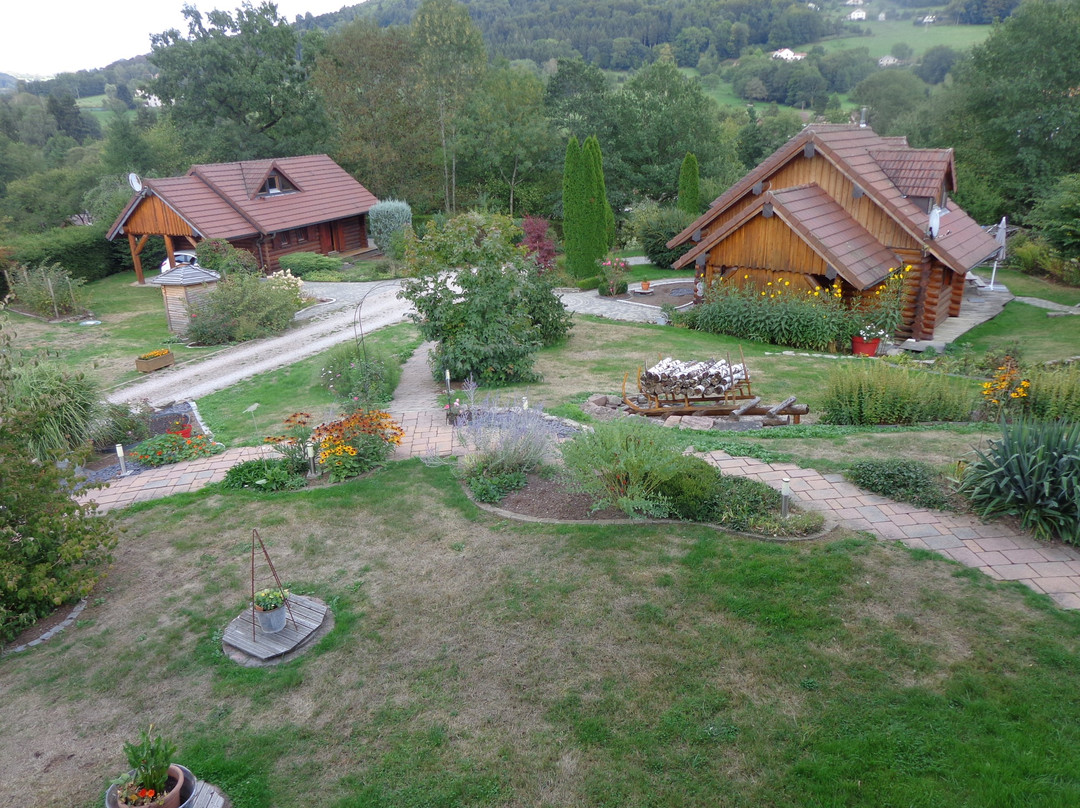 Les Chalets De Cathy主图
