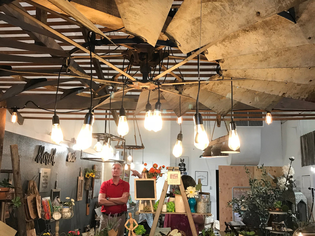 The Good Merchant-Lindsborg必去景点