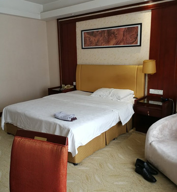 华天大酒店主图