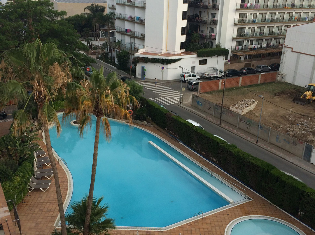 Fergus Club Pineda Splash主图
