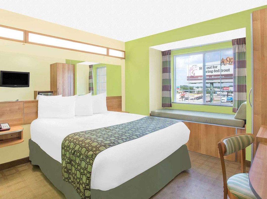 塔斯肯姆比亚/马梭舒阿尔斯麦克罗特客栈&套房酒店主图