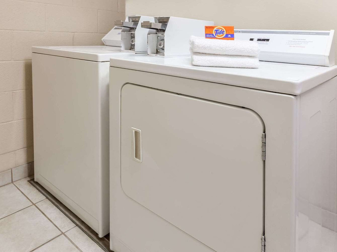 Days Inn by Wyndham Hillsboro TX主图