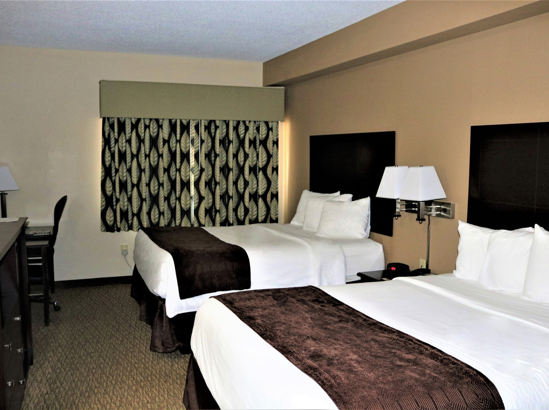 Rock Island Inn & Suites主图