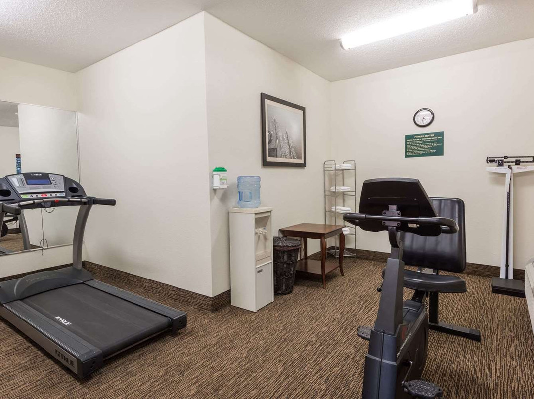 Seasons Inn & Suites  Highland主图