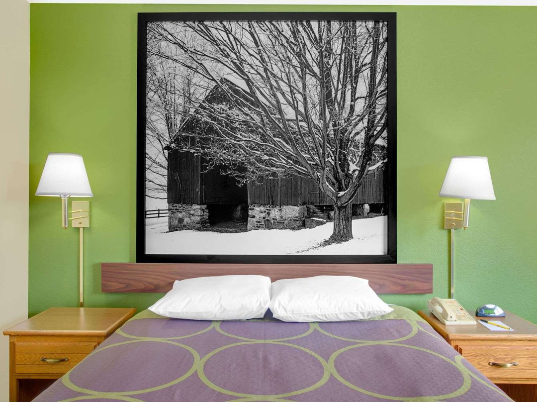 Super 8 by Wyndham Radford VA主图