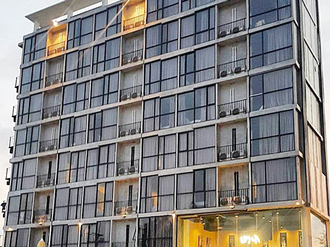 iZEN Plus Budget Hotels and Residences主图