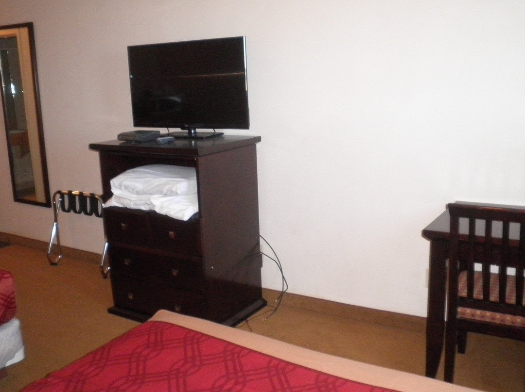 Travel Inn & Suites Innisfail主图