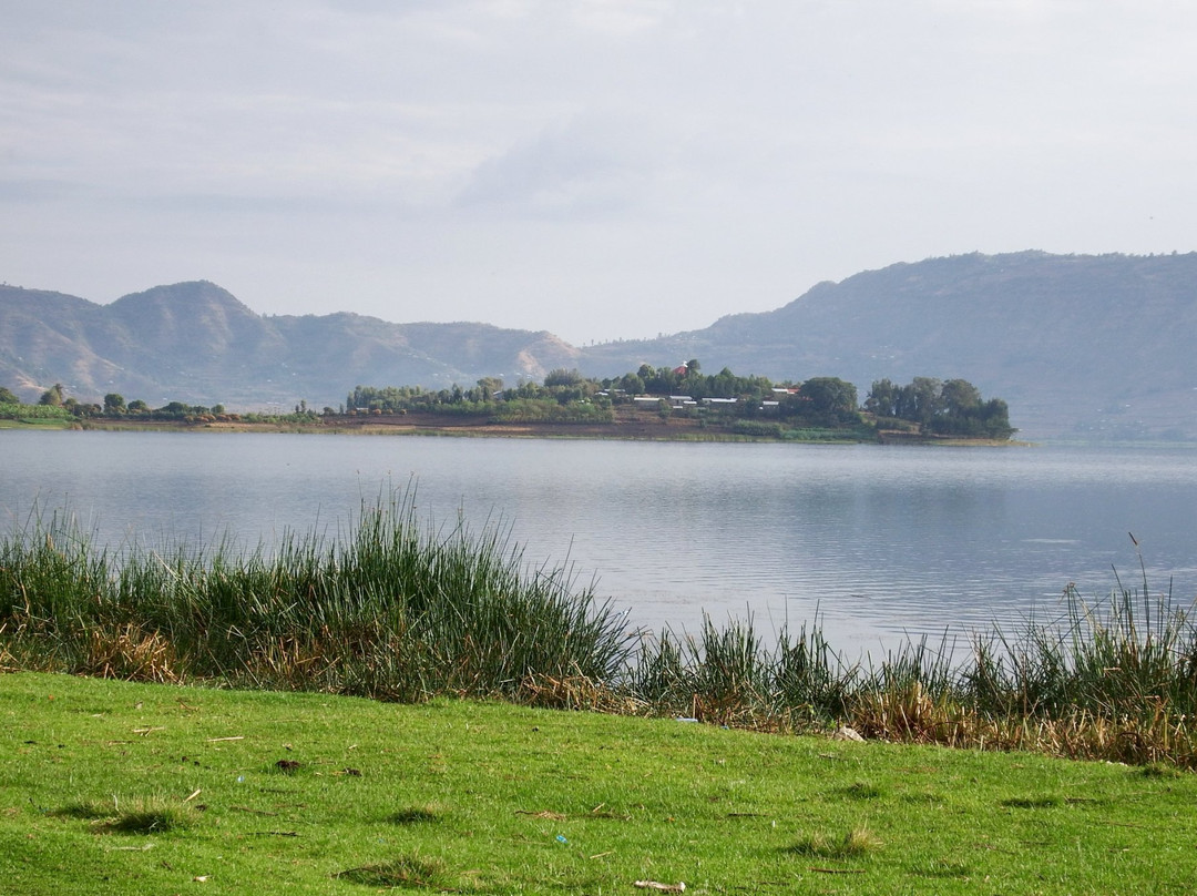 Lake Hayq景点图片