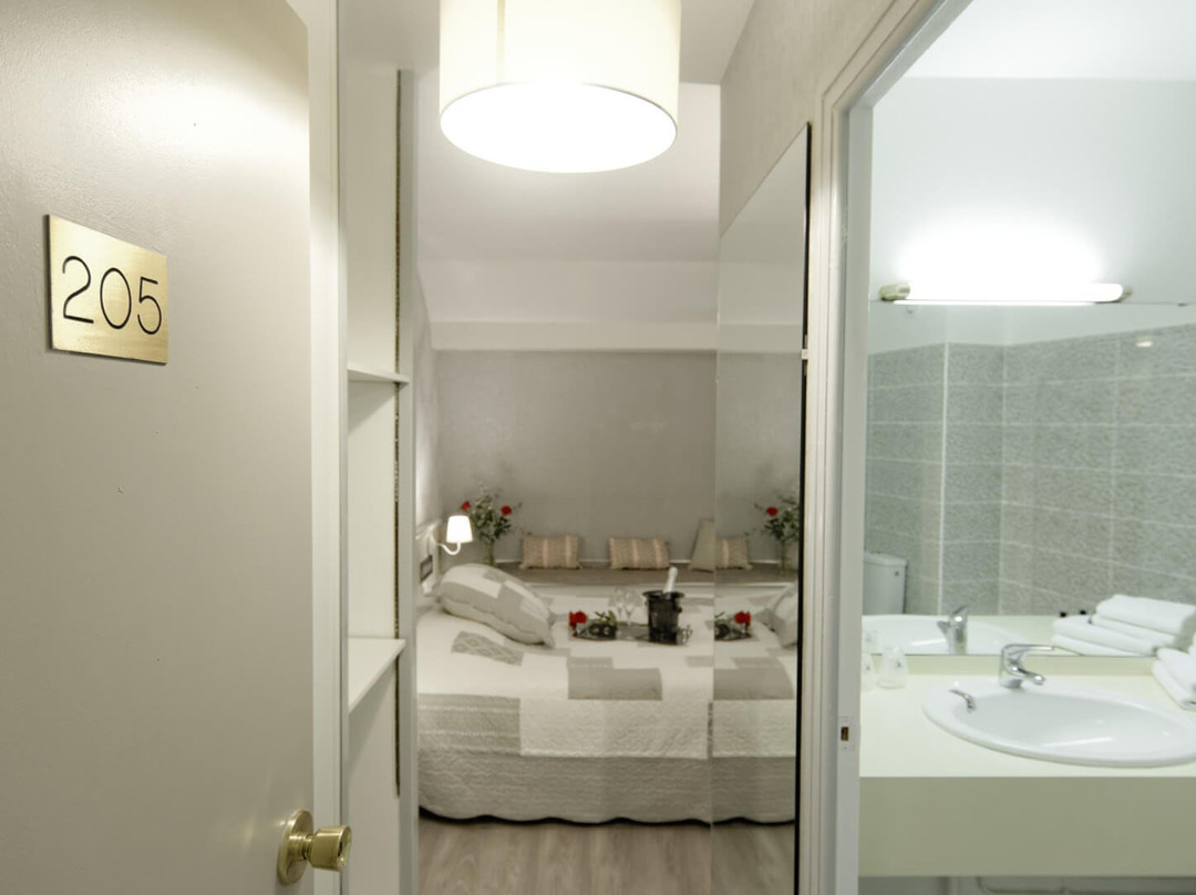 Hotel Le Chantereigne主图