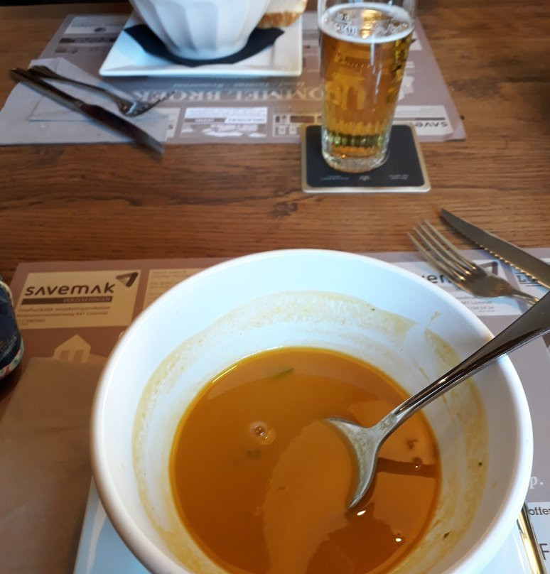 隆梅尔布鲁克酒店主图
