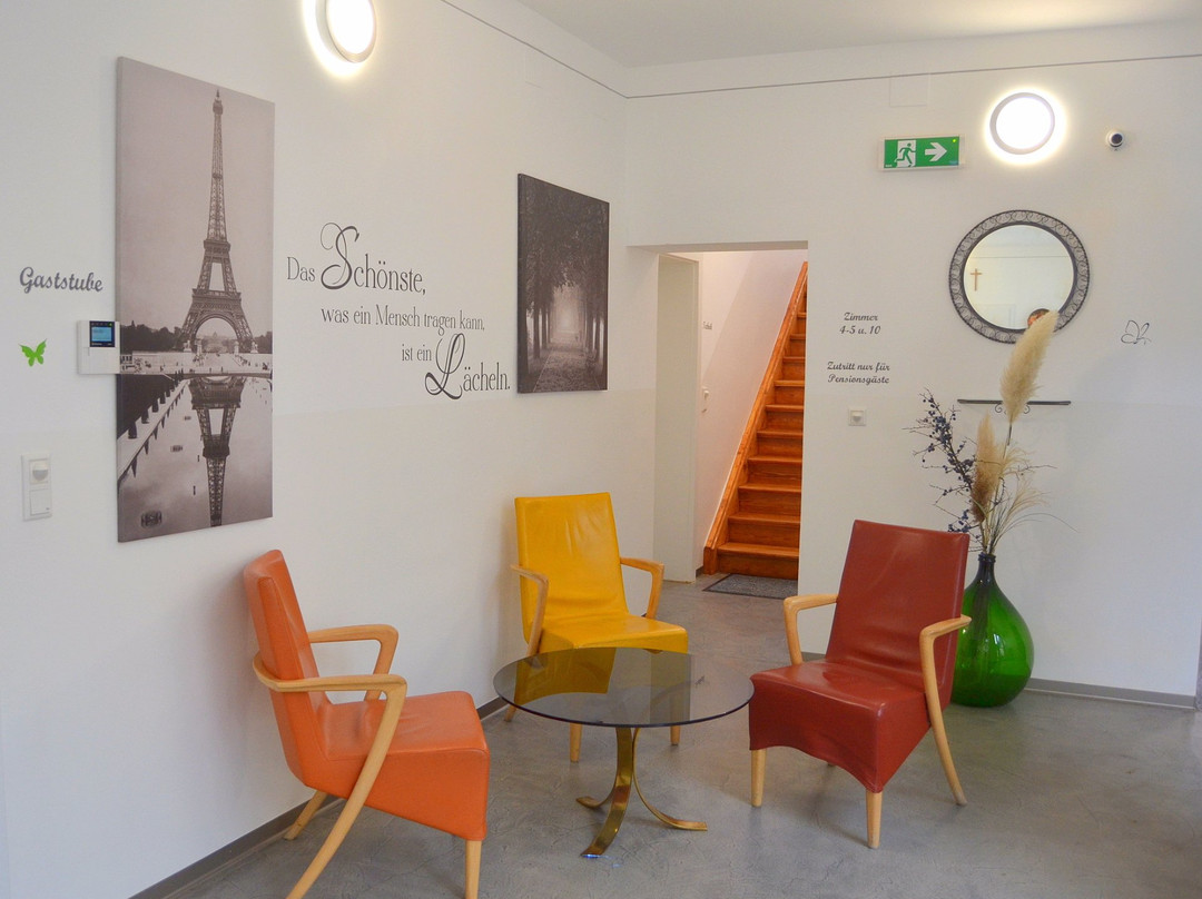 Ziersdorf酒店住宿-Fruehstueckspension zum Strell