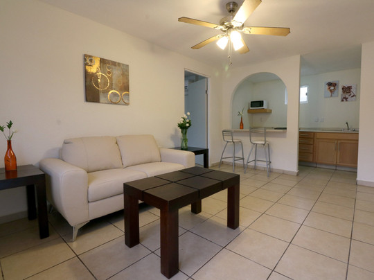 萨尔蒂酒店住宿-花园快捷酒店