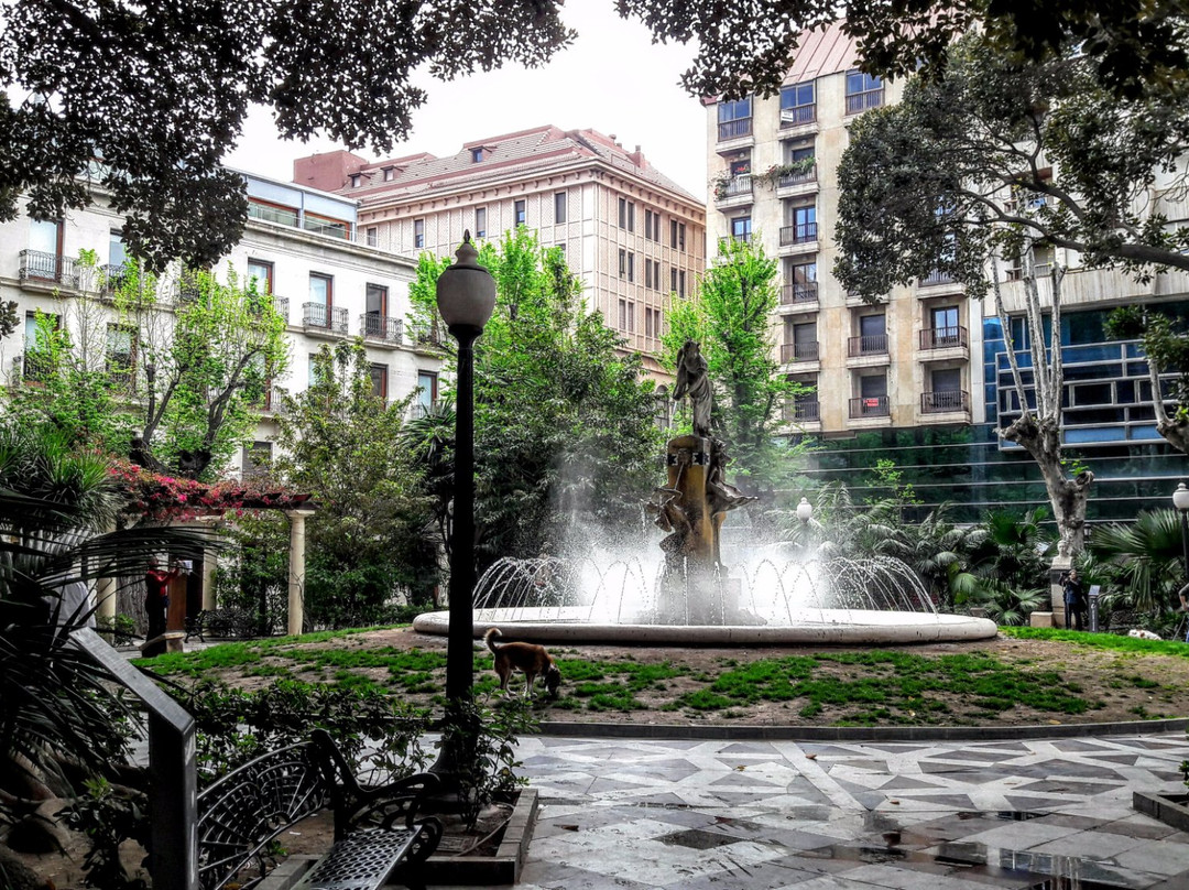 Plaça Gabriel Miró景点图片