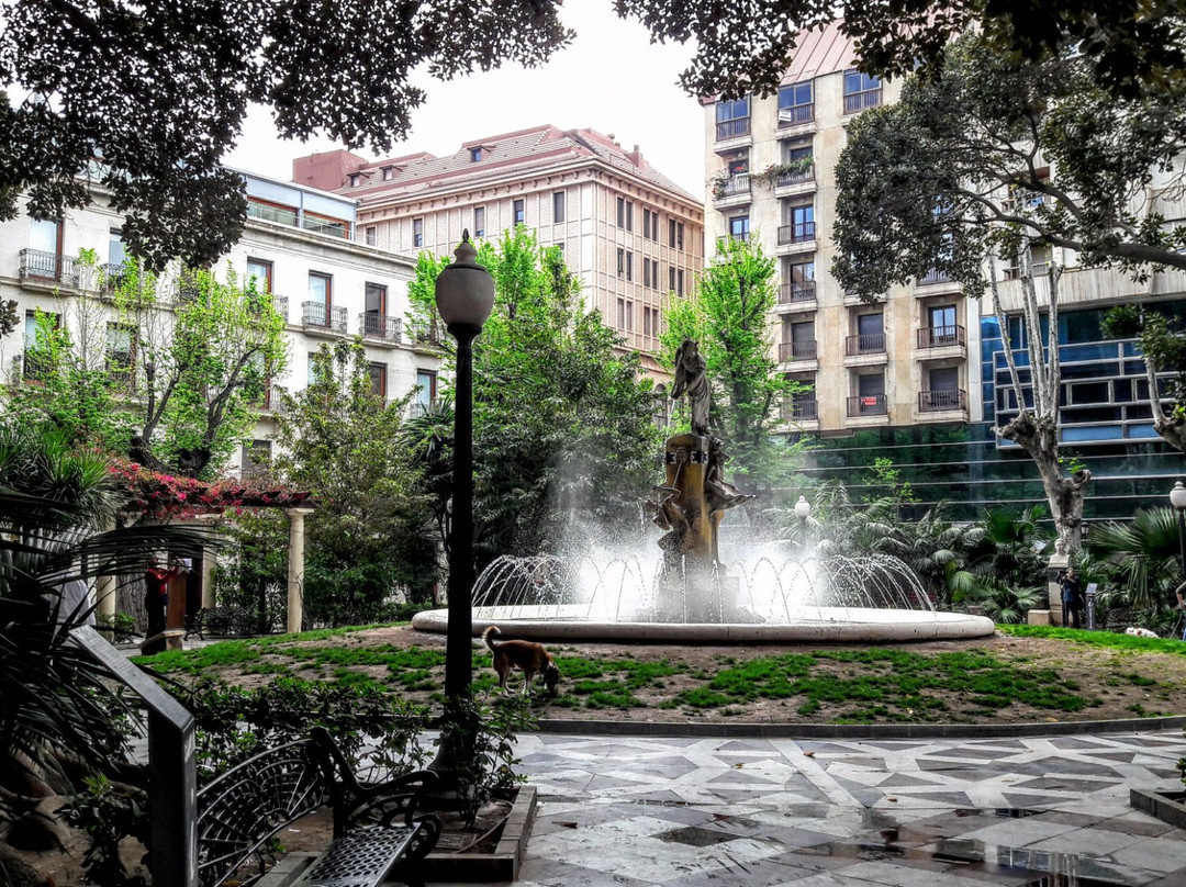 Plaça De Gabriel Miró景点图片