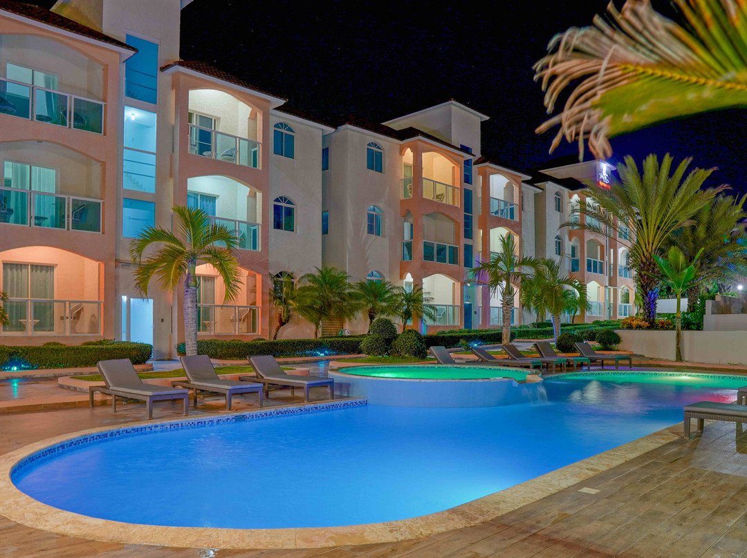 Ria Aparta Hotel