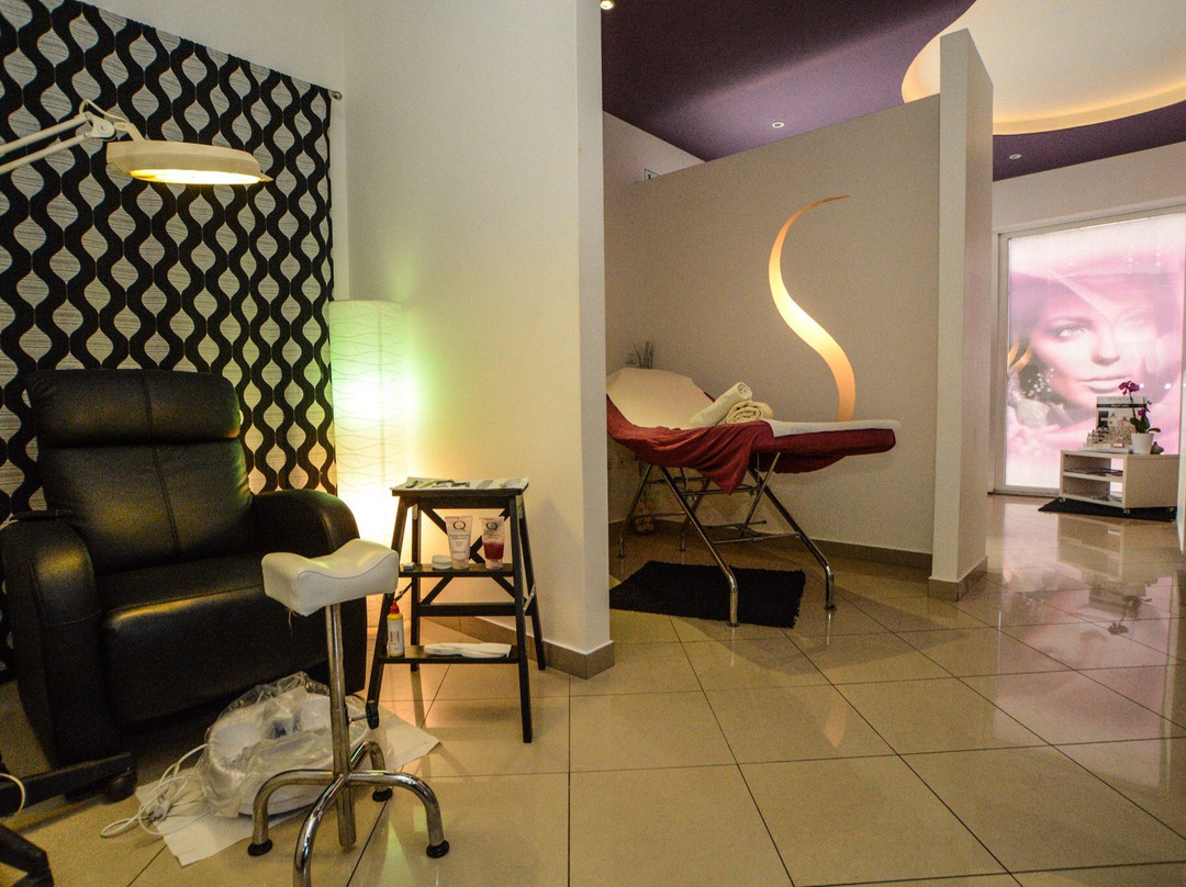 Loborika旅游景点-Salon ljepote SANJA