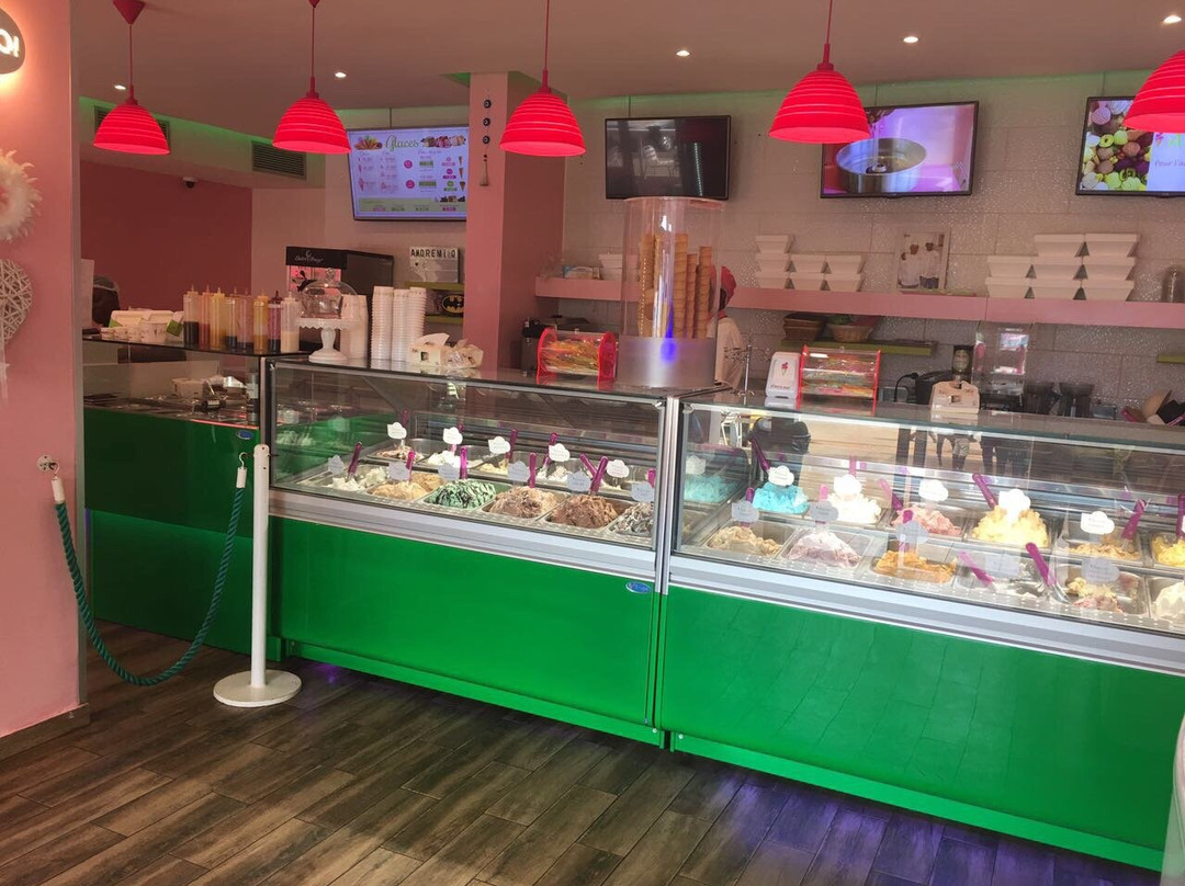 Fria餐馆和美食-Glacier Amore Mio R2000