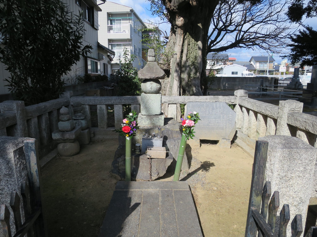 Kansuke Yamamoto's Grave-丰川市必去景点