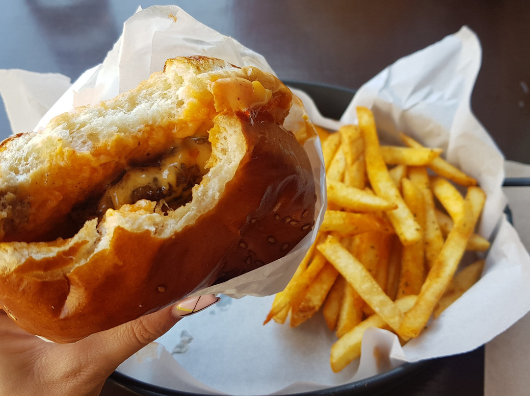 La’kite Gastro Pub