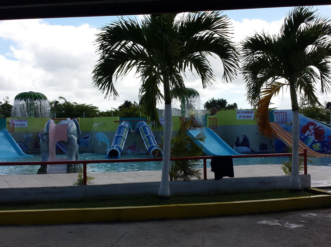 Fun Splash Water Park-Debe必去景点