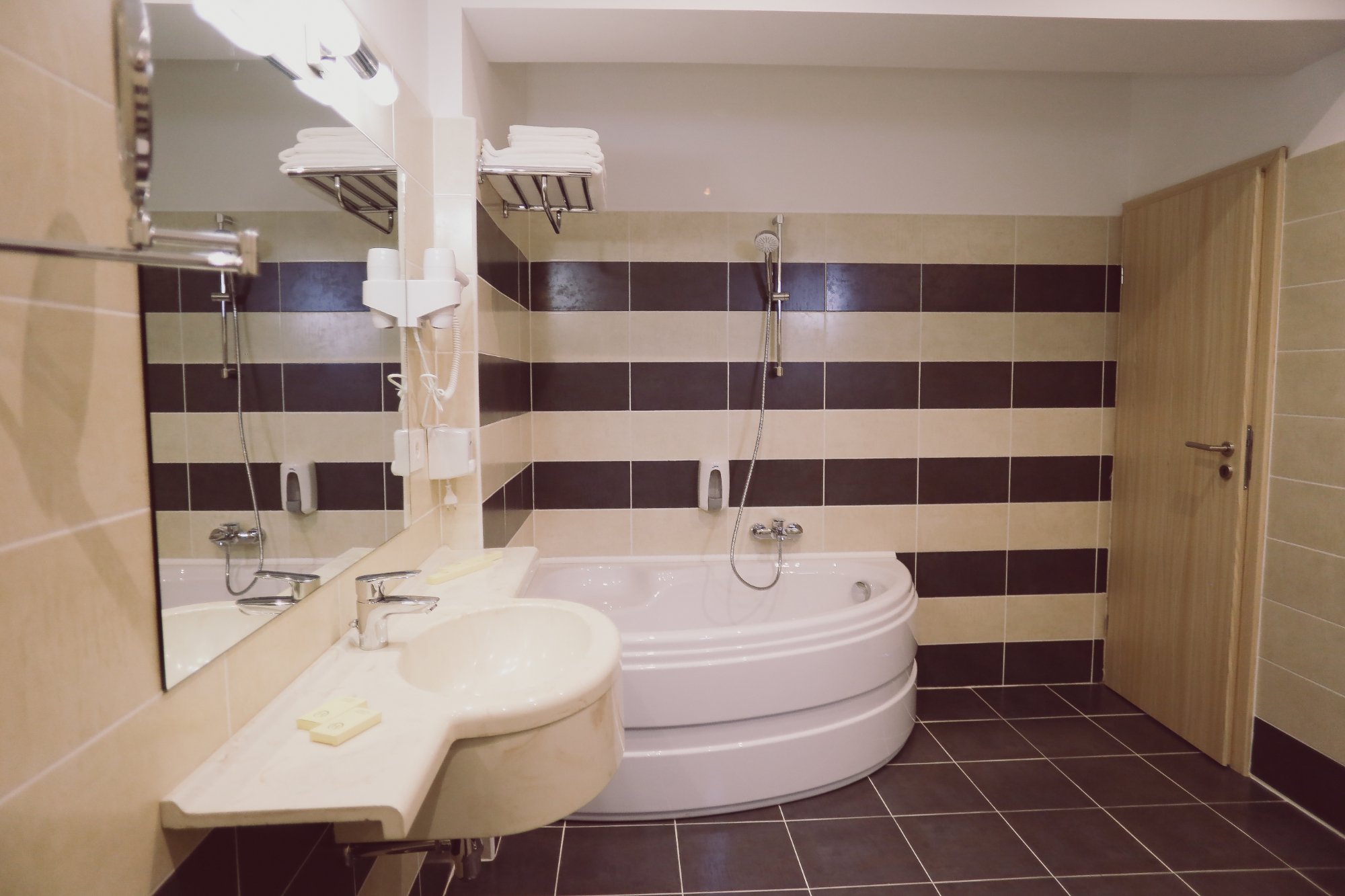 C&C Residence Hotel-浴室