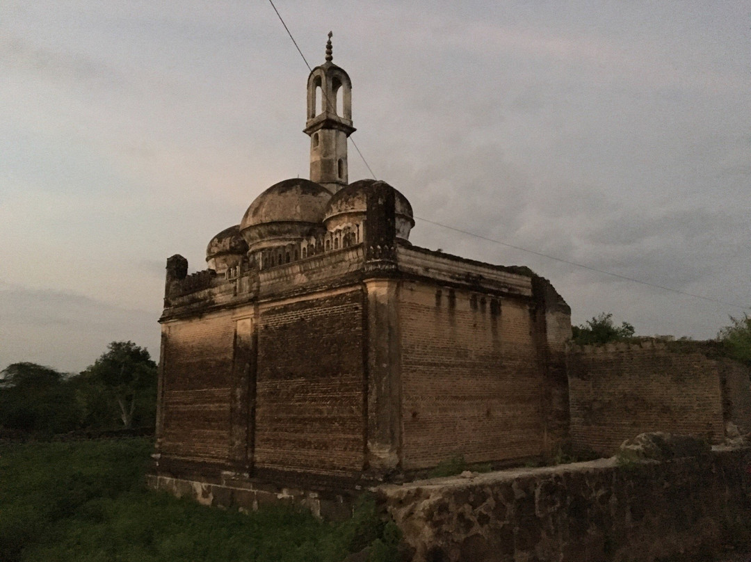 Swinging Towers of Farkande景点图片