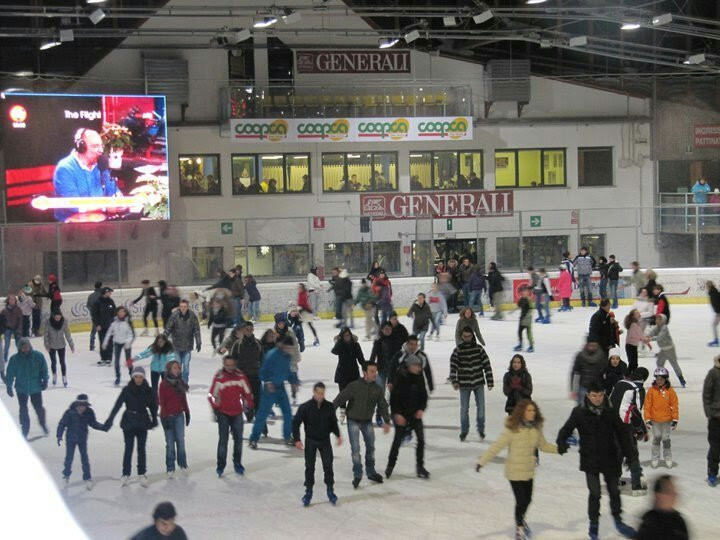 Palaghiaccio Pontebba景点图片